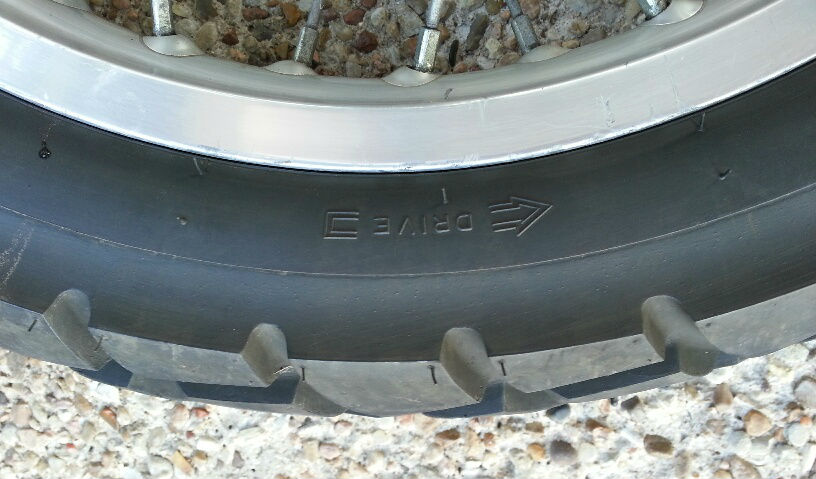 dr350_rearwheel_05.jpg