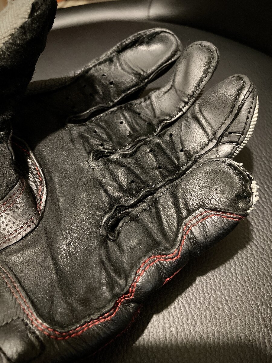 Review: Held Sambia Gloves and retailer MotardINN