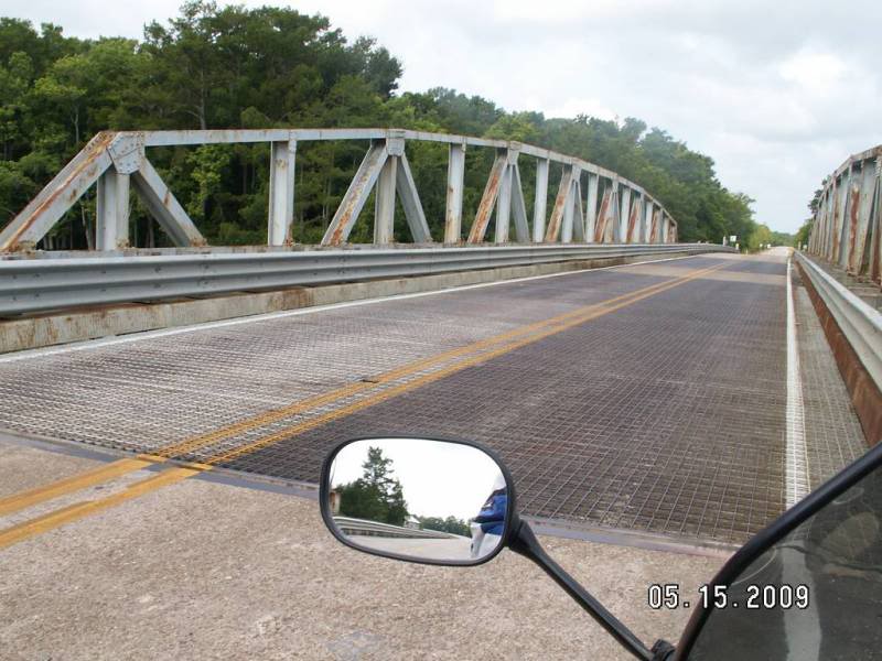 LaccasineBridge2.jpg