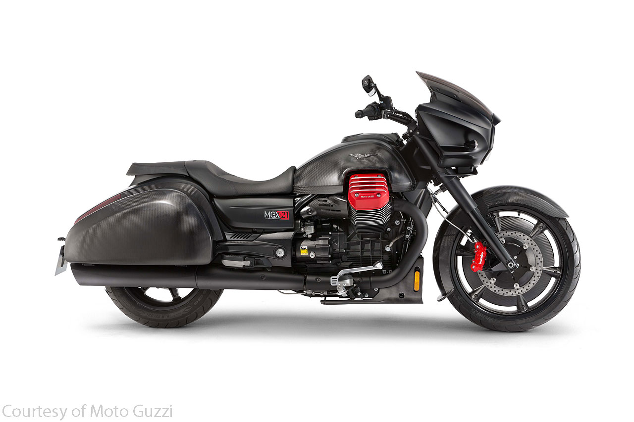 Moto-Guzzi-MGX-21-bagger.jpg