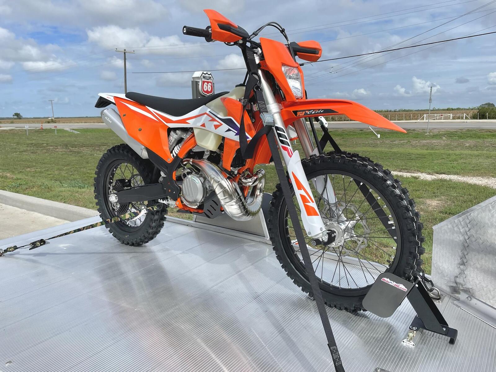 2023 KTM 300 XCW Two Wheeled Texans