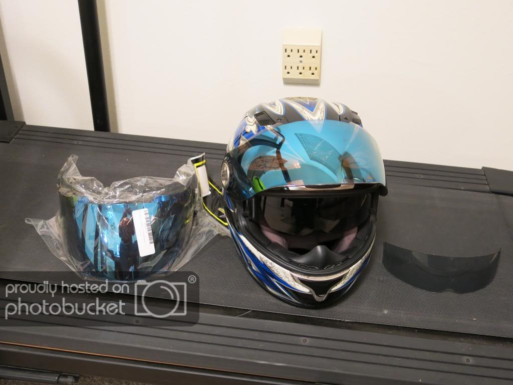 scorpionhelmet009_zpsb40371d6.jpg