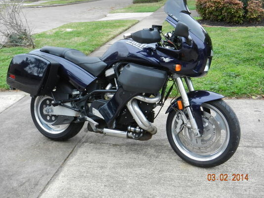 1999 Buell S3 Thunderbolt 001.jpg