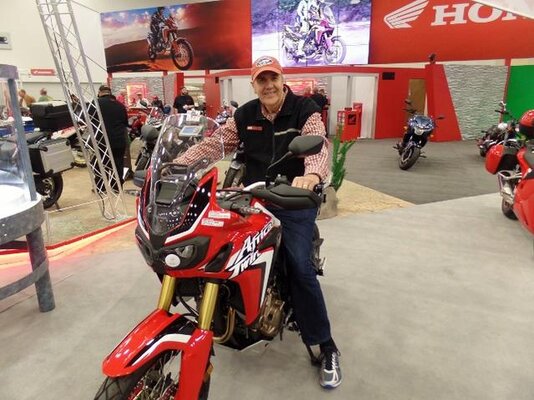 Africa Twin 3 (640x480).jpg