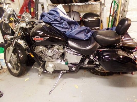 93 Honda Shadow VT1100 (640x480).jpg