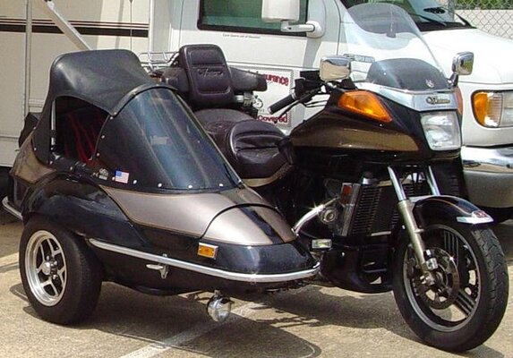 Yamaha Venture.jpg